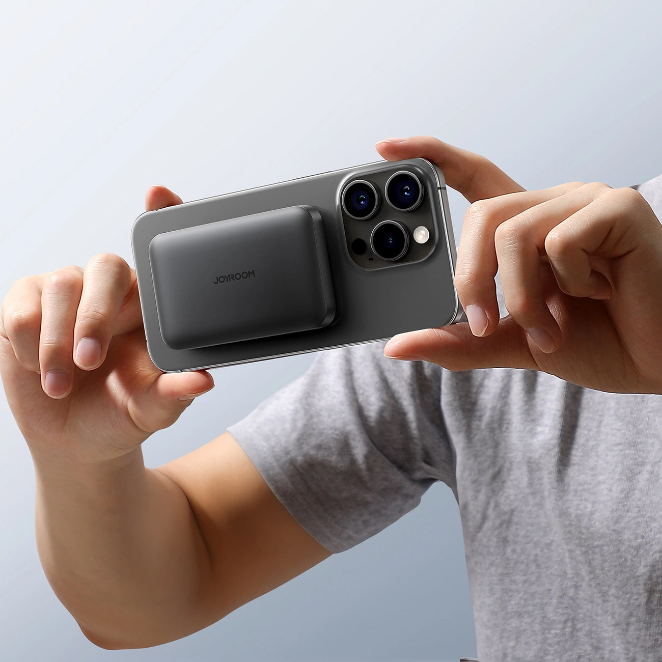 Joyroom JR-W020 Mini Wireless External Battery, 5000mAh, 20W, QC + PD + FQI, 1 x QI - 1 x USB-A - 1 x USB-C, Black