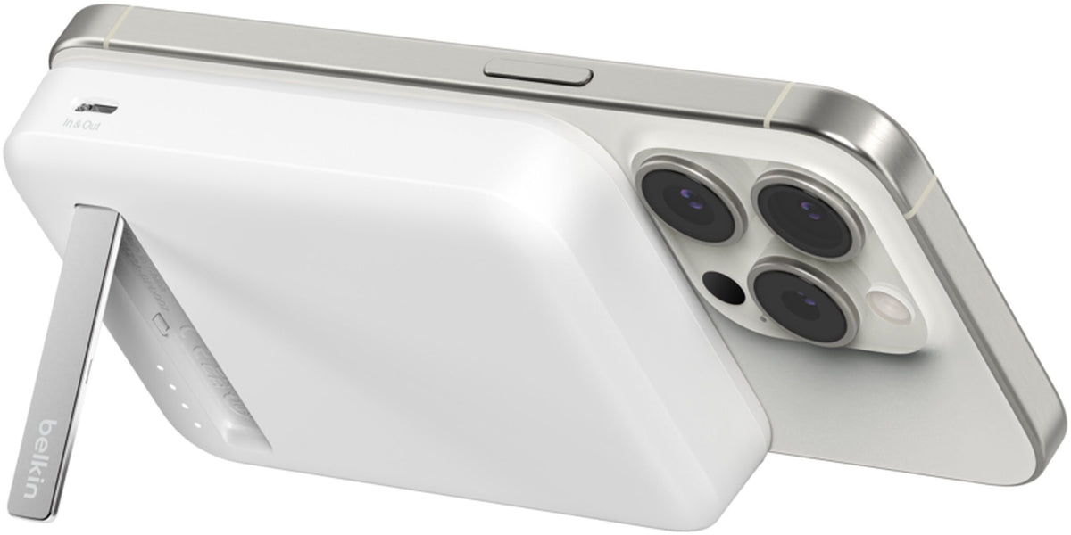 Belkin BoostCharge Pro Wireless External Battery with Kickstand, 8000mAh, 15W, FQI, 1 x QI - 1 x USB-C, White BPD007btWH